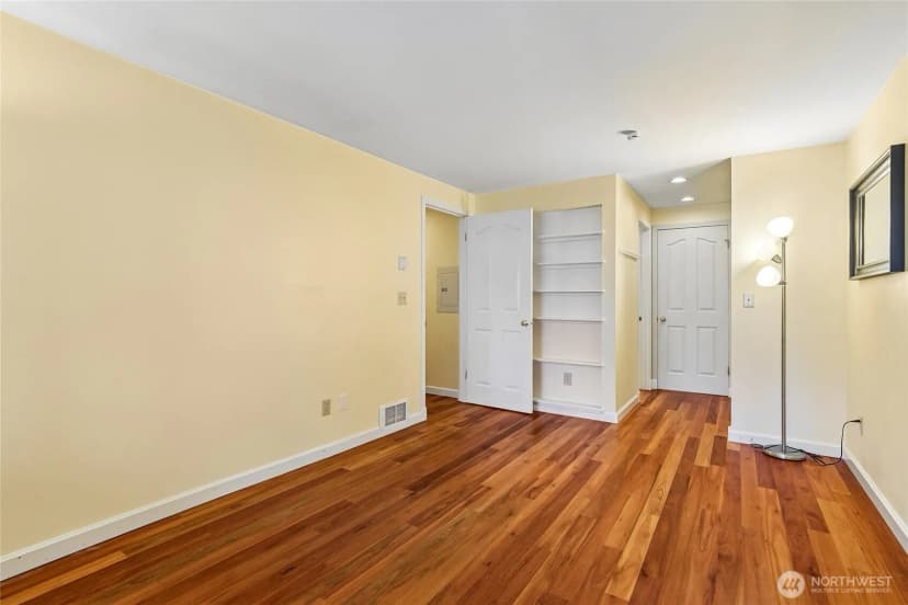 Property photo for 1111 10th Avenue E #20, Seattle photo 15