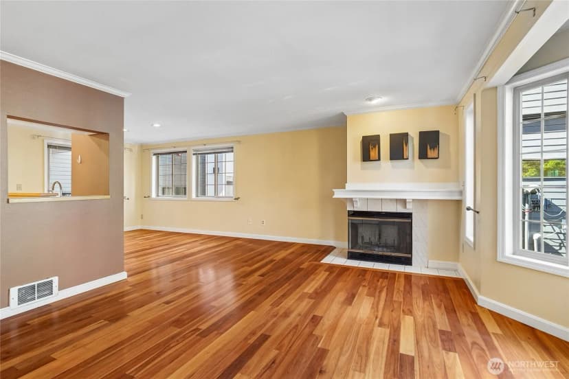Property photo for 1111 10th Avenue E #20, Seattle photo 5