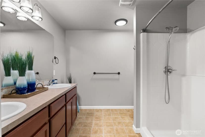 Property photo for 4538 Edgewater Boulevard Ne, Lacey photo 22