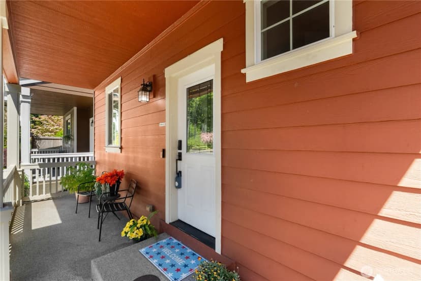 Property photo for 4538 Edgewater Boulevard Ne, Lacey photo 2