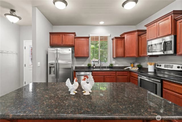 Property photo for 4538 Edgewater Boulevard Ne, Lacey photo 5