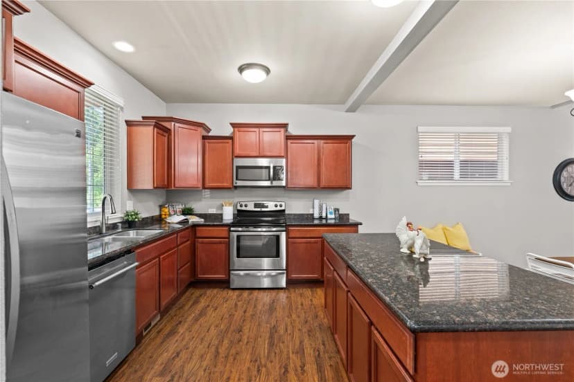 Property photo for 4538 Edgewater Boulevard Ne, Lacey photo 4