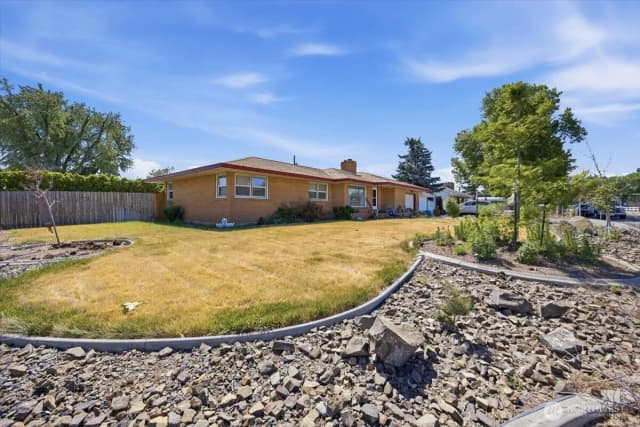 Property photo for 20 N Neel Street, Kennewick photo 3