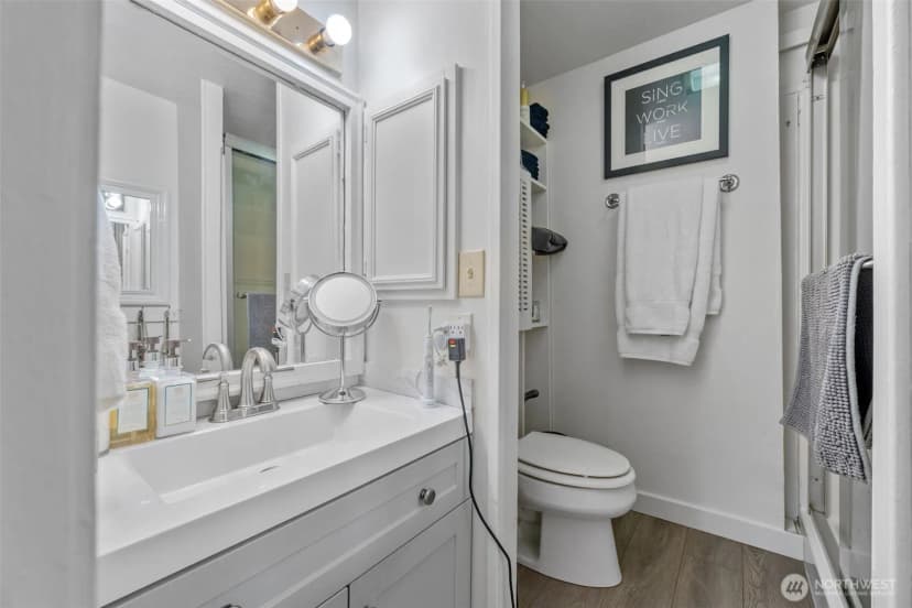 Property photo for 2118 160th Place Sw, Lynnwood photo 27