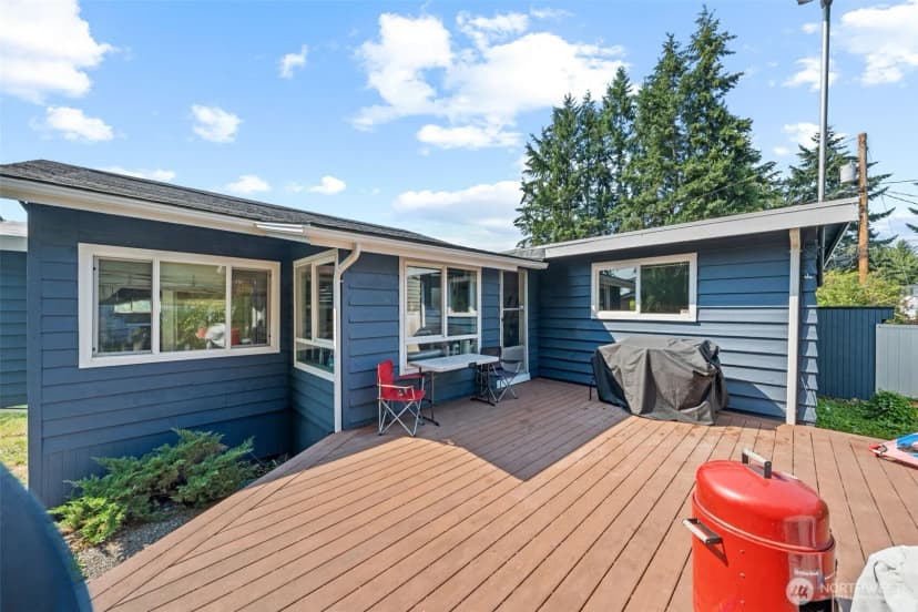 Property photo for 2118 160th Place Sw, Lynnwood photo 12