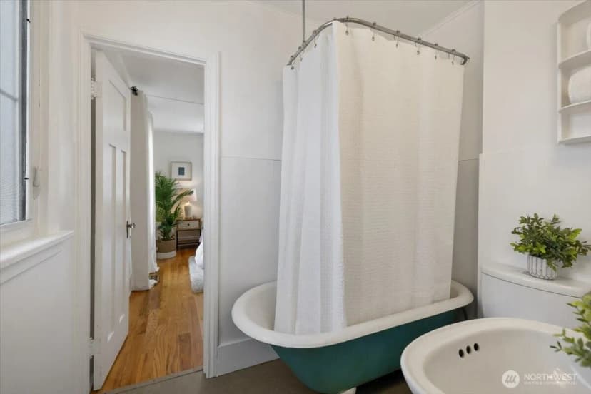 Property photo for 7528 14th Avenue Sw, Seattle photo 19