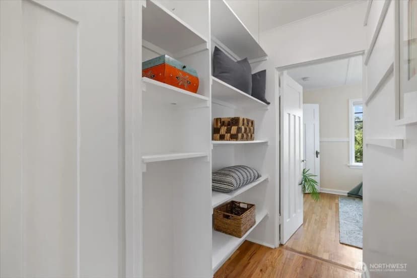 Property photo for 7528 14th Avenue Sw, Seattle photo 14