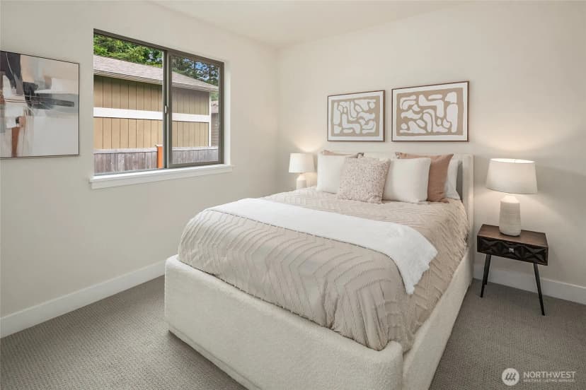 Property photo for 13105 Ne 103rd Place, Kirkland photo 9