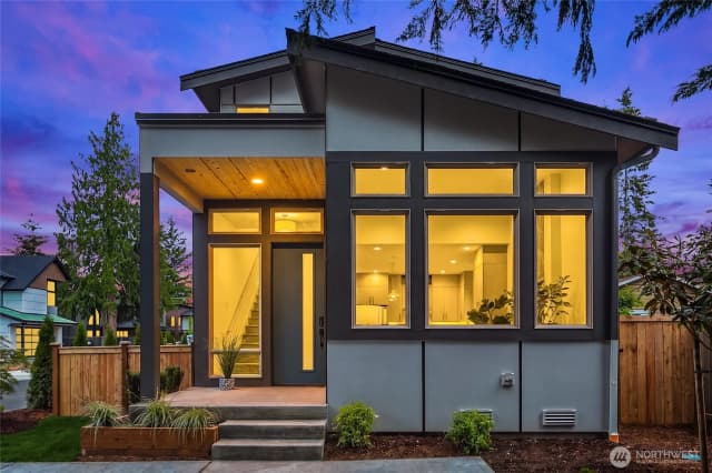 Property photo for 13105 Ne 103rd Place, Kirkland