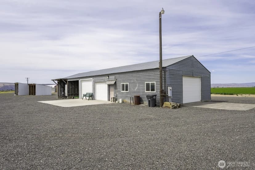 Property photo for 13373 Adams Road S, Royal City photo 29