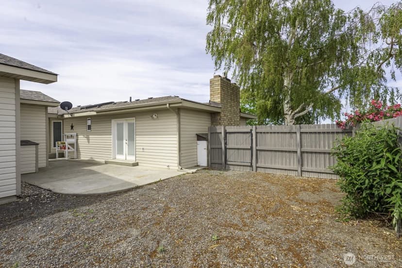 Property photo for 13373 Adams Road S, Royal City photo 25