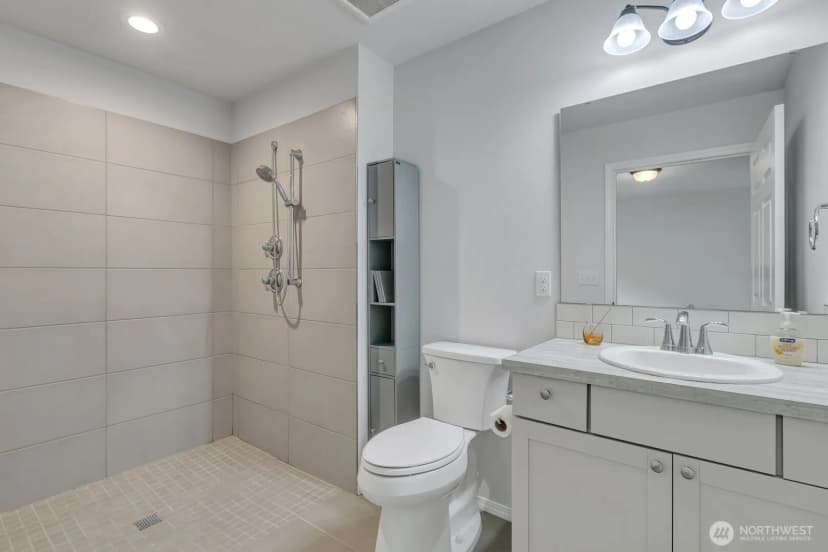 Property photo for 7215 36th Street W, University Place photo 10