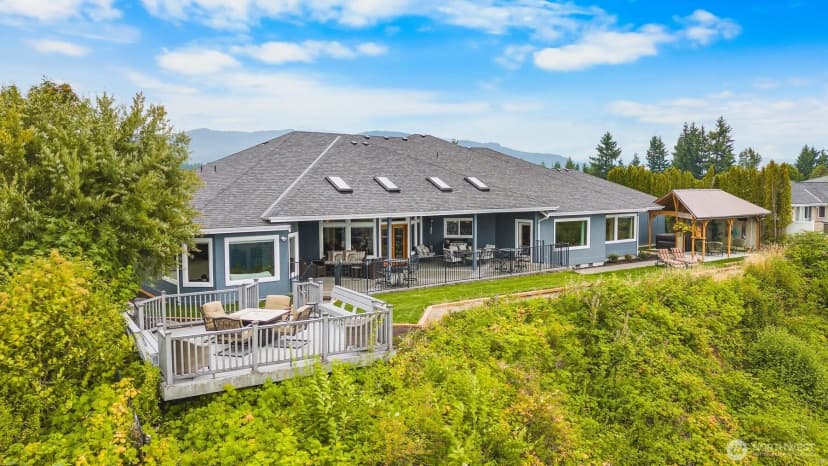Property photo for 184 Dow Ridge Drive N, Eatonville photo 6