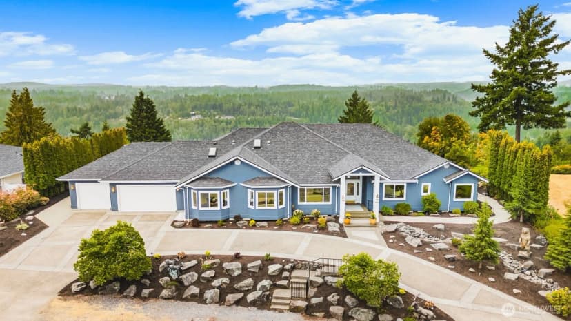 Property photo for 184 Dow Ridge Drive N, Eatonville
