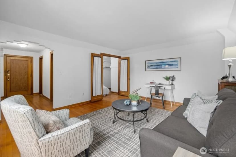 Property photo for 519 W Roy Street #413, Seattle photo 2