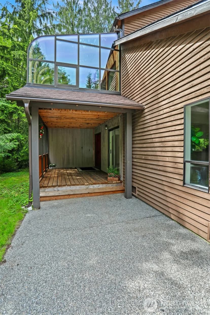 Property photo for 1012 Carlson Road, Snohomish photo 2