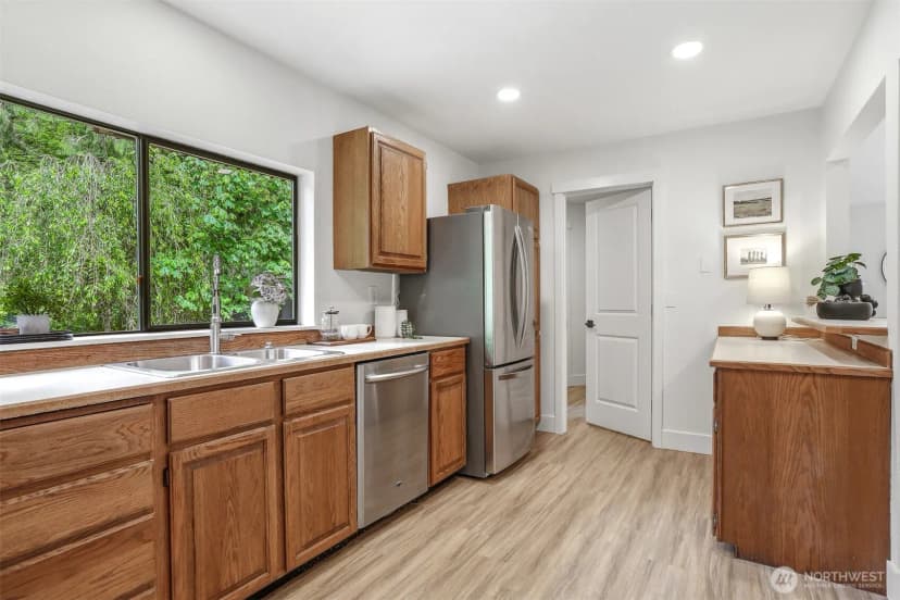 Property photo for 1012 Carlson Road, Snohomish photo 9