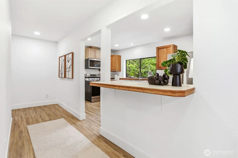 Property photo for 1012 Carlson Road, Snohomish photo 8