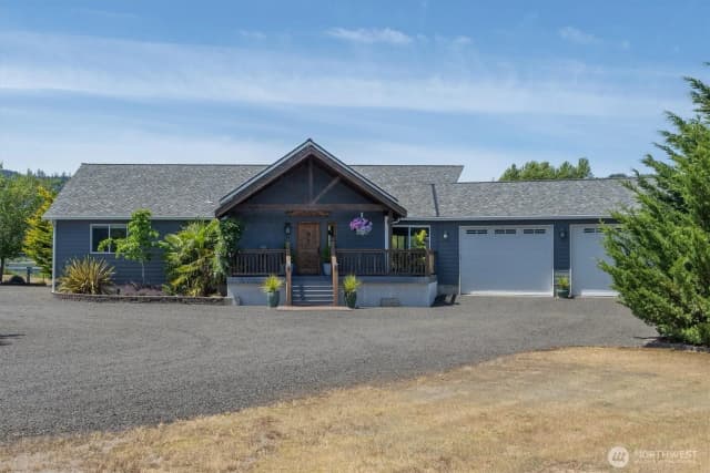 Property photo for 268 S Welcome Slough Road, Cathlamet photo 2