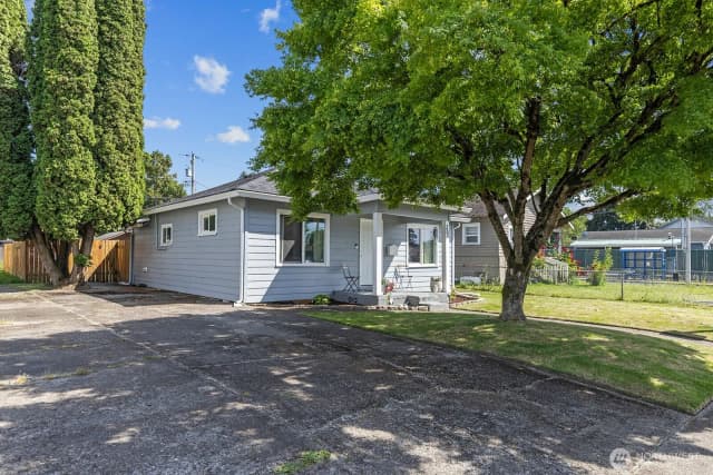 Property photo for 306 26th Avenue, Longview photo 4
