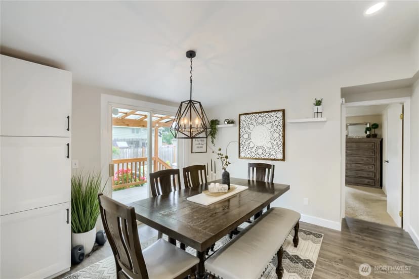 Property photo for 106 119th Street Se, Everett photo 12