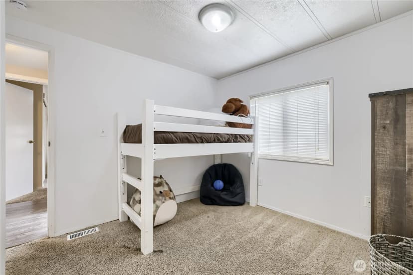 Property photo for 106 119th Street Se, Everett photo 19