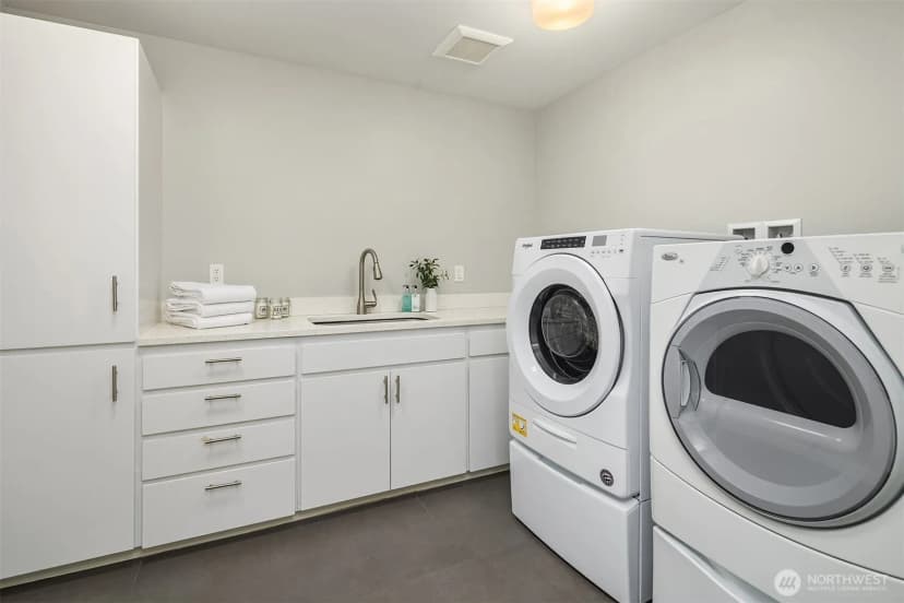 Property photo for 895 Nw Elford Drive, Seattle photo 14