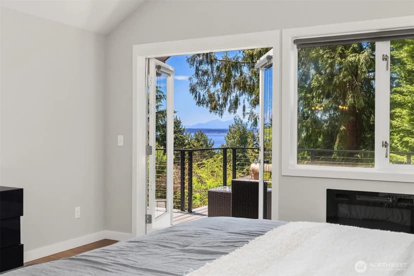 Property photo for 895 Nw Elford Drive, Seattle photo 9