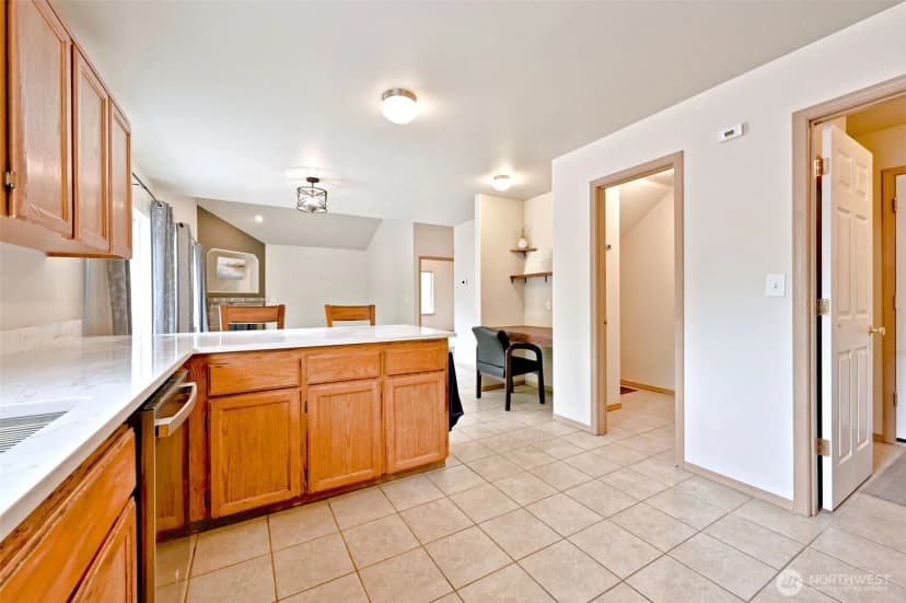 Property photo for 5721 208th St Ct E, Spanaway photo 12