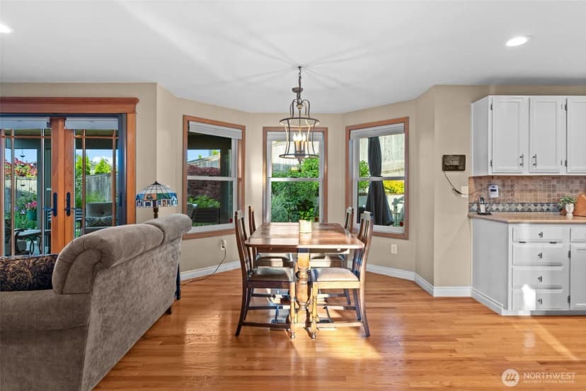 Property photo for 1860 Overview Drive Ne, Tacoma photo 13