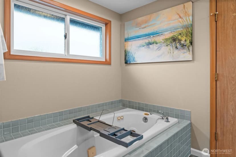 Property photo for 1860 Overview Drive Ne, Tacoma photo 21
