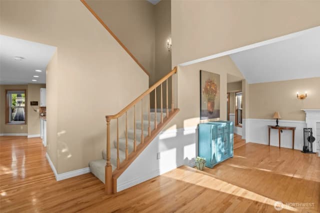 Property photo for 1860 Overview Drive Ne, Tacoma photo 5