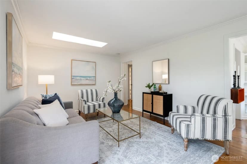 Property photo for 11549 8th Avenue Ne, Seattle photo 5