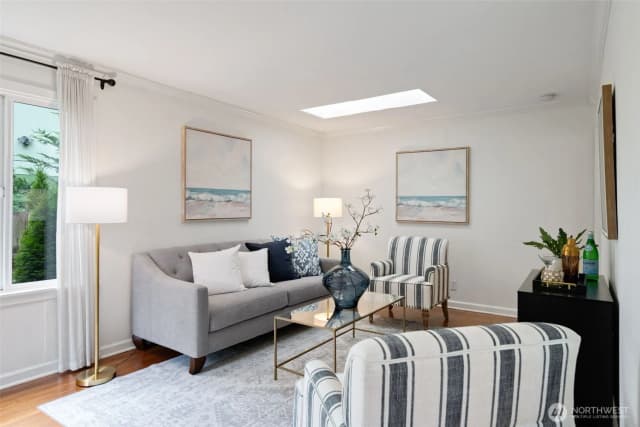 Property photo for 11549 8th Avenue Ne, Seattle photo 4