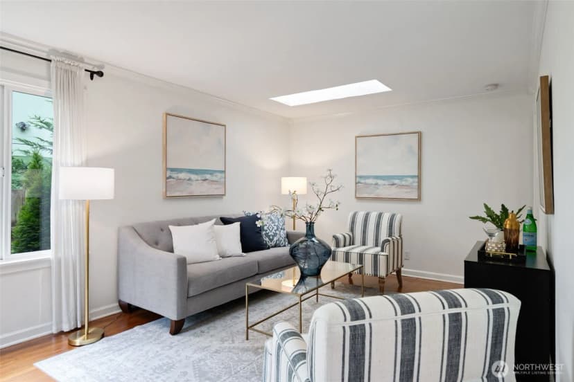 Property photo for 11549 8th Avenue Ne, Seattle photo 4