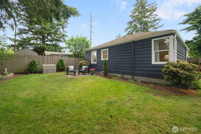 Property photo for 11549 8th Avenue Ne, Seattle photo 22