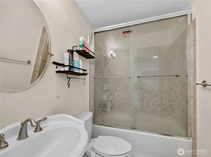 Property photo for 32332 19th Court Sw, Federal Way photo 32