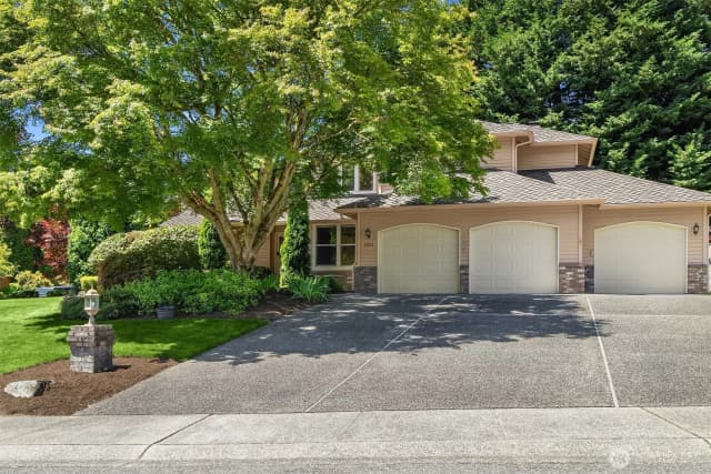 Property photo for 3031 235th Avenue Se, Sammamish