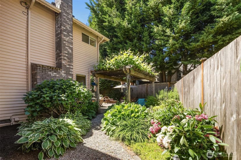 Property photo for 3031 235th Avenue Se, Sammamish photo 11