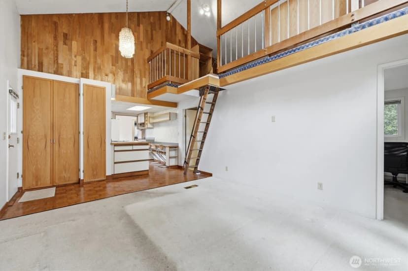 Property photo for 824 S 146th Street, Burien photo 12