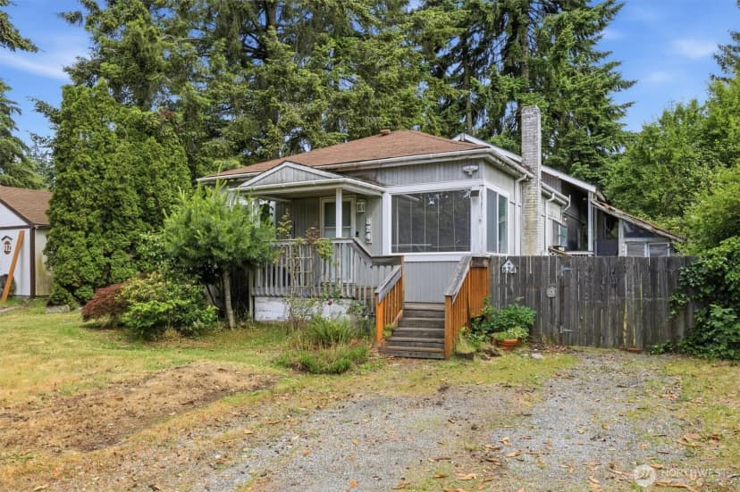 Property photo for 824 S 146th Street, Burien photo 31