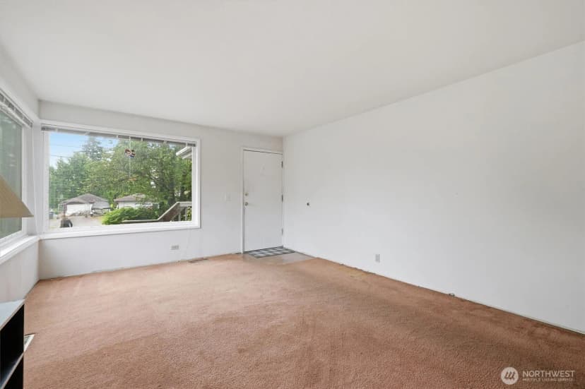 Property photo for 824 S 146th Street, Burien photo 5