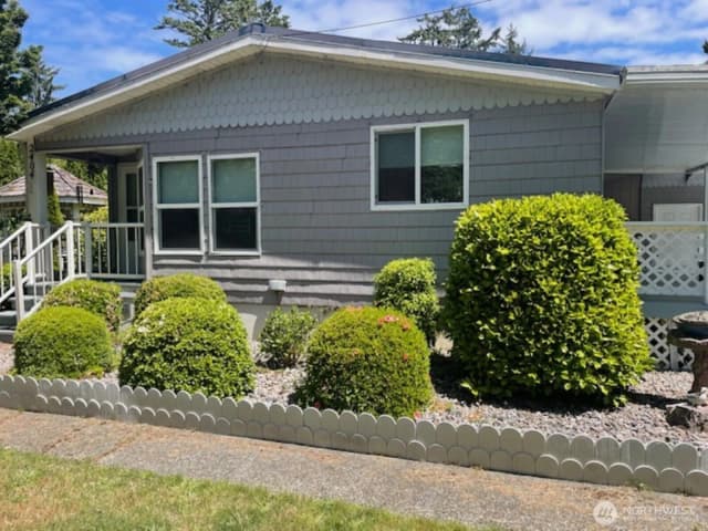 Property photo for 2404 Bay Avenue, Ocean Park