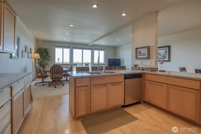 Property photo for 1003 S Sand Dune Avenue Sw #c, Ocean Shores photo 11