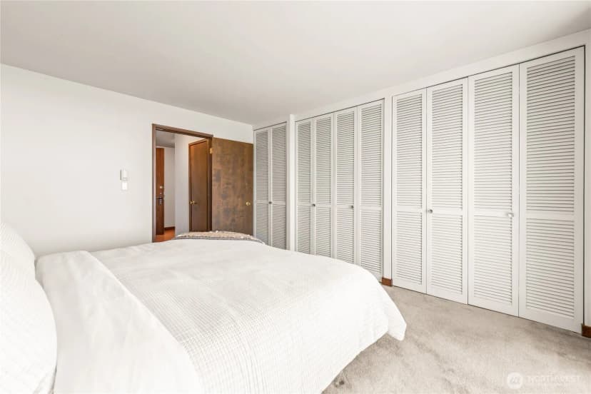 Property photo for 521 5th Avenue W #602, Seattle photo 14