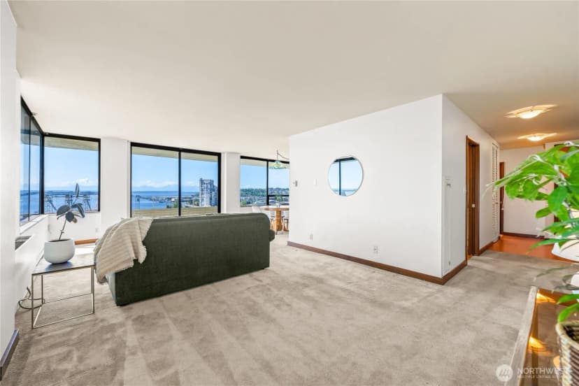 Property photo for 521 5th Avenue W #602, Seattle photo 6