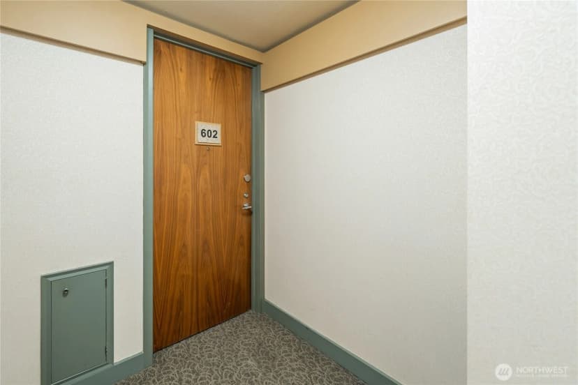 Property photo for 521 5th Avenue W #602, Seattle photo 29