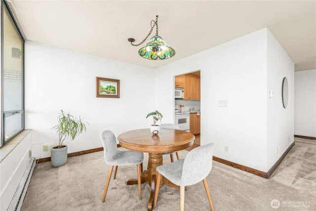 Property photo for 521 5th Avenue W #602, Seattle photo 4
