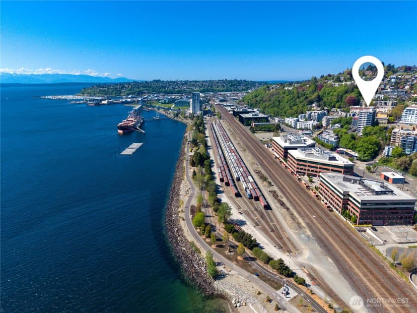 Property photo for 521 5th Avenue W #602, Seattle photo 27