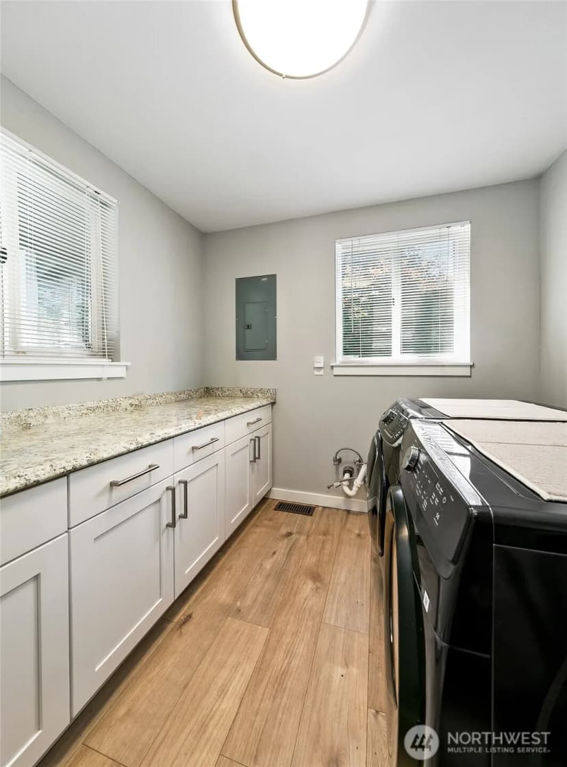 Property photo for 27917 10th Avenue S #unit 1, Des Moines photo 17
